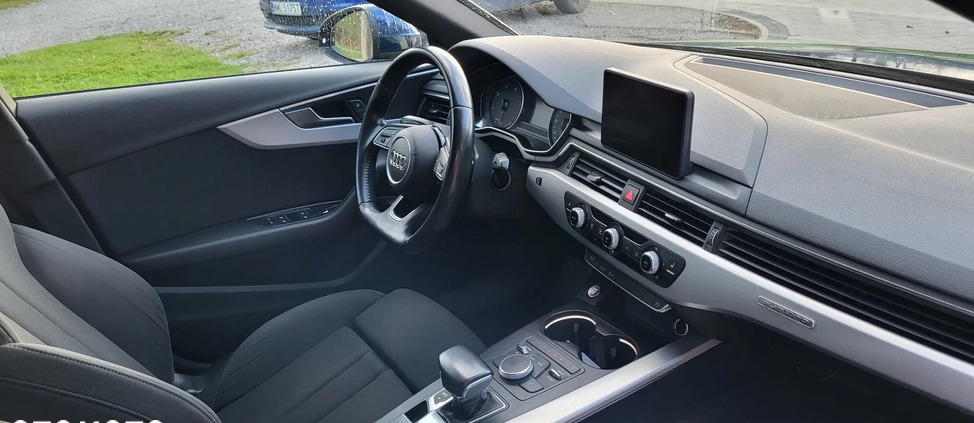 Audi A4 cena 78000 przebieg: 217000, rok produkcji 2016 z Konstantynów Łódzki małe 781